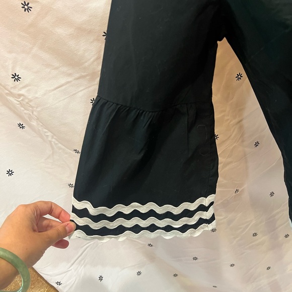 Talbots black bell sleeve small petite top with white detail - Picture 5 of 8